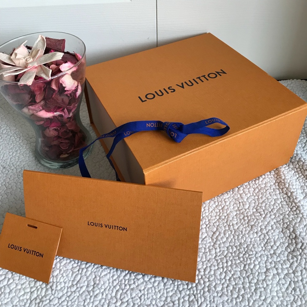 LOUIS VUITTON BOX